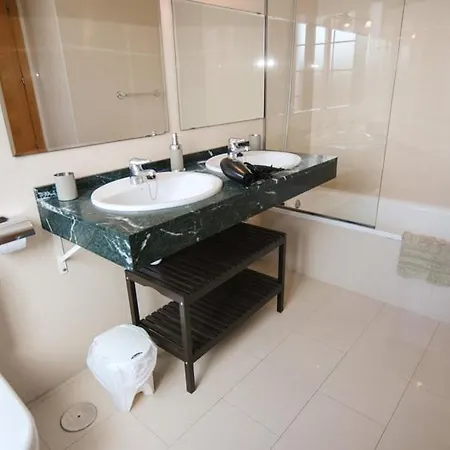 In Playa Blanca Sleeps 8 Includes Swimming Pool Air Con And Wifi 9 8 וילה *