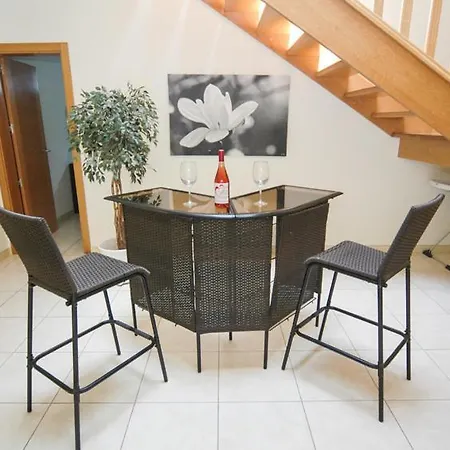 In Playa Blanca Sleeps 8 Includes Swimming Pool Air Con And Wifi 9 8 וילה פלאיה בלנקה